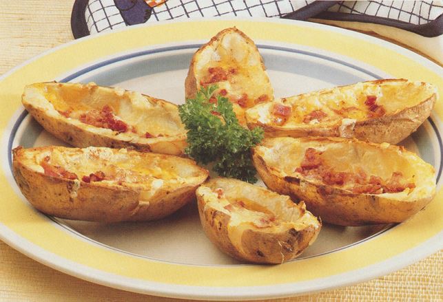 Croustillantes pelures de pommes de terre au four